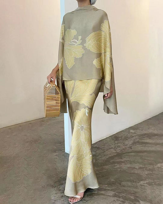 ENSEMBLE ÉLÉGANT FLORAL À COL HAUT