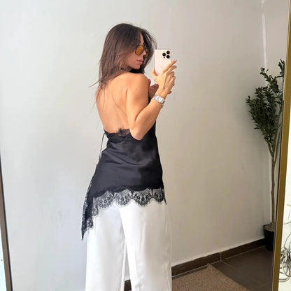 ARIA | Haut à col halter en dentelle