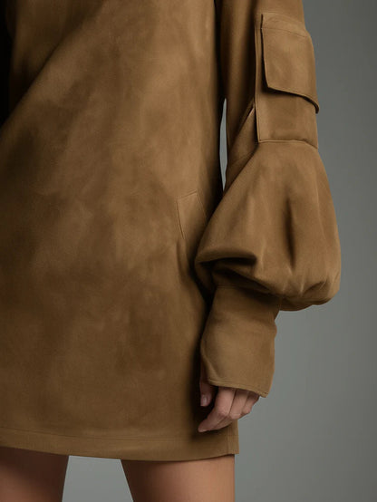 Florence | Robe mini ample en suède avec col montant