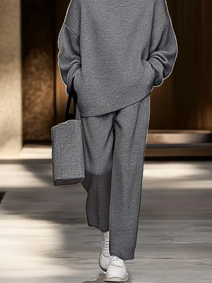 Ensemble décontracté en gris confortable avec haut et pantalon large