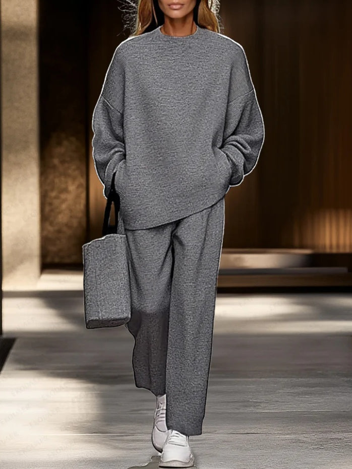 Ensemble décontracté en gris confortable avec haut et pantalon large