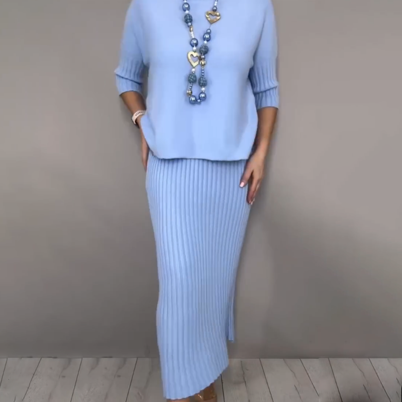 Aimée | L'ensemble 'Coup de Cœur' en maille douce et jupe