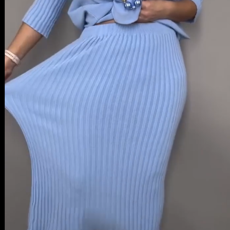 Aimée | L'ensemble 'Coup de Cœur' en maille douce et jupe