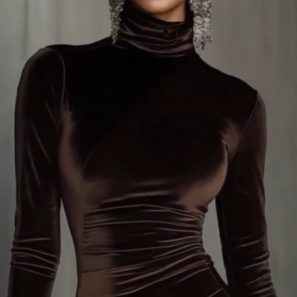 Robe asymétrique élégante ornée de dentelle pour femme | Confortable et stylée